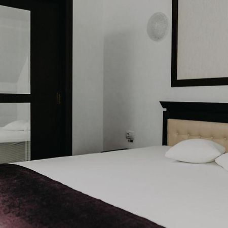 Pensiune Restaurant Capra Neagra Moisei Luaran gambar