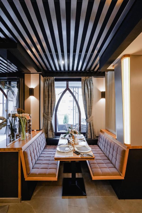 Pensiune Restaurant Capra Neagra Moisei Luaran gambar