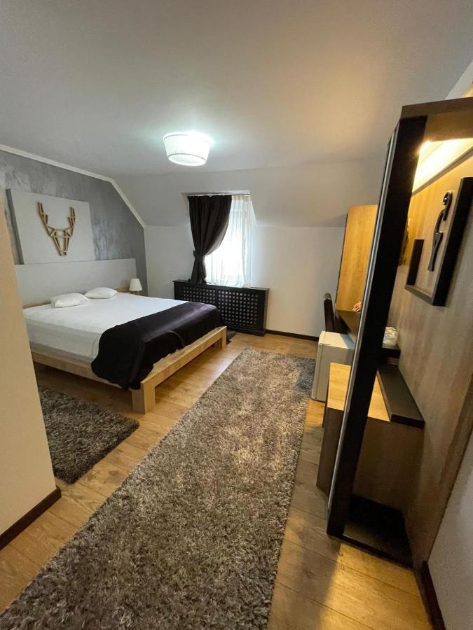 Pensiune Restaurant Capra Neagra Moisei Luaran gambar