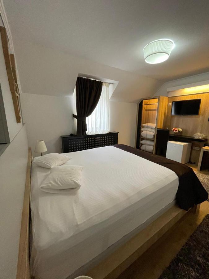 Pensiune Restaurant Capra Neagra Moisei Luaran gambar