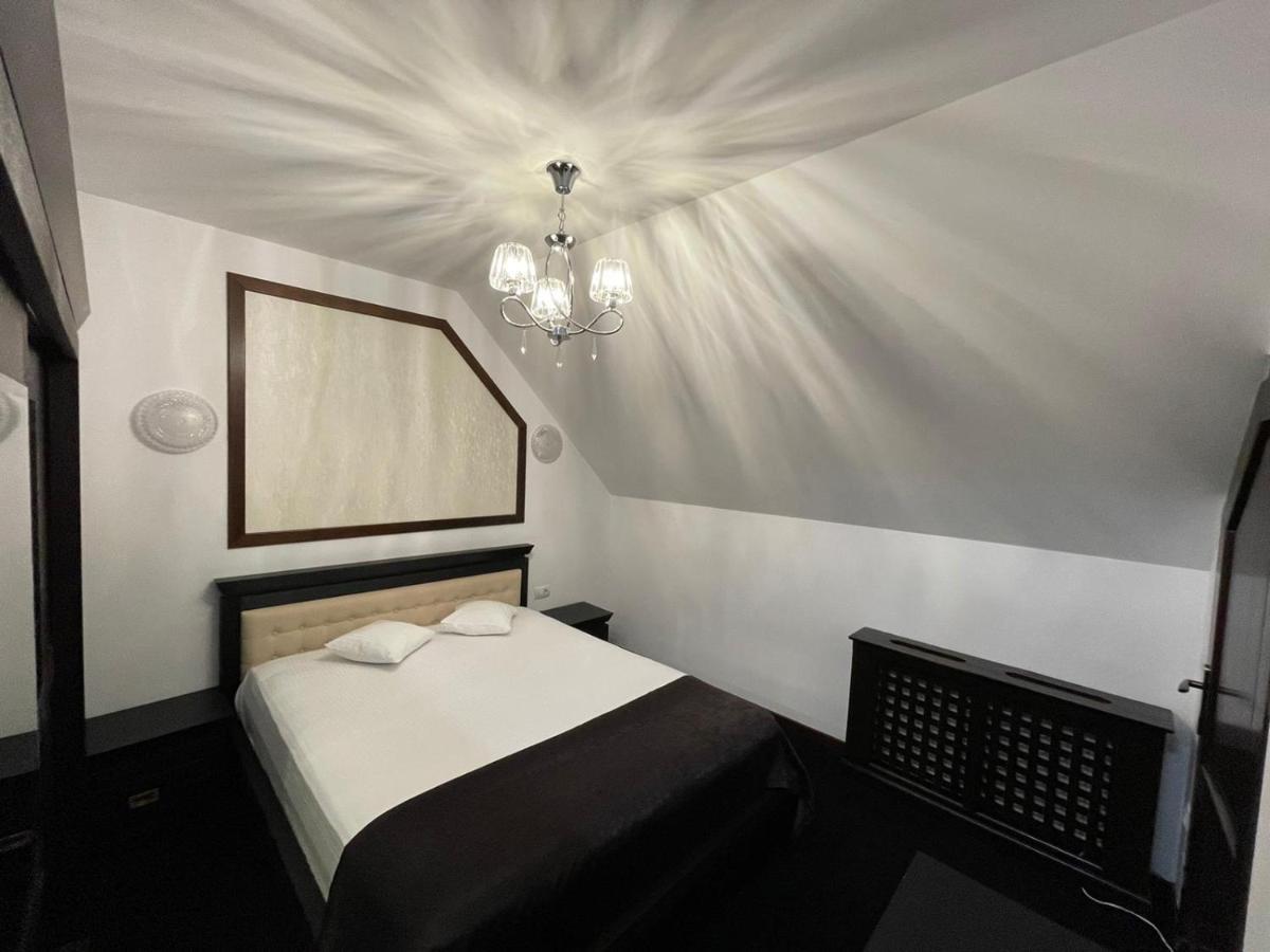 Pensiune Restaurant Capra Neagra Moisei Luaran gambar